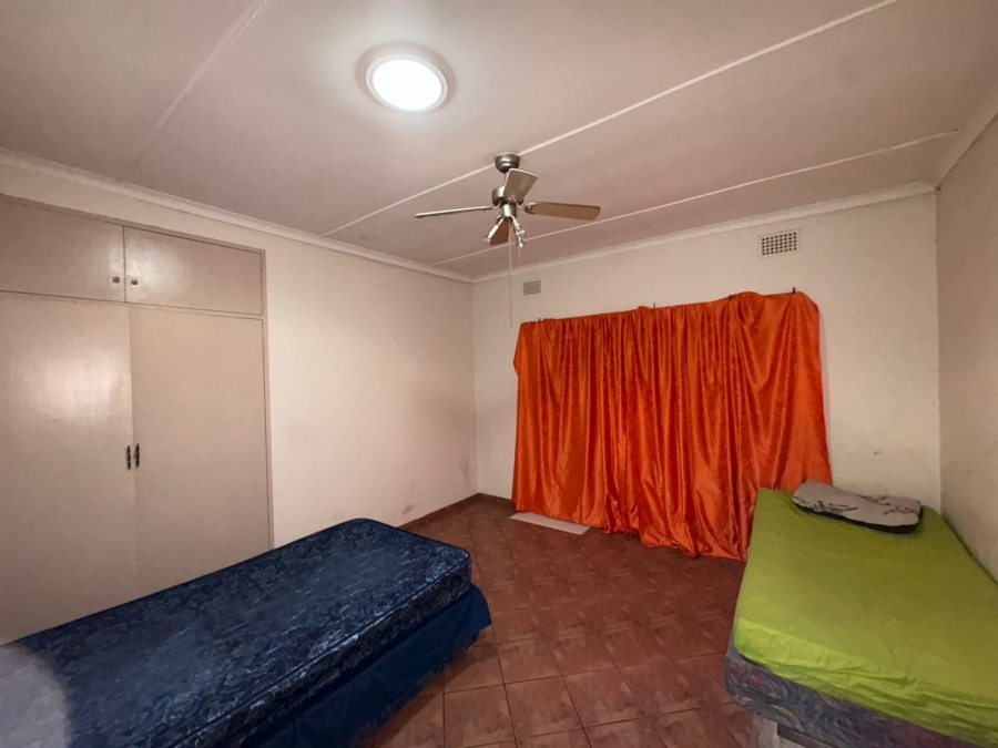 6 Bedroom Property for Sale in Bodorp North West